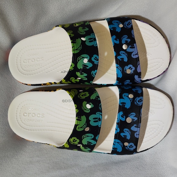 Crocs Classic Disney Rainbow Celebration Slides Black  display picture 3